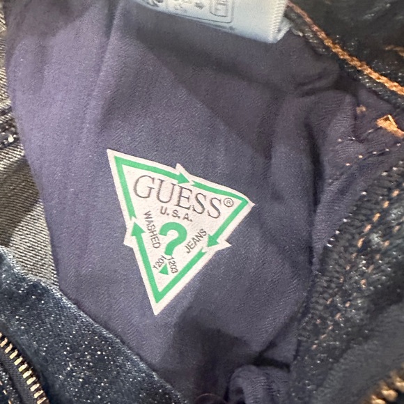 GUESS Straight High Rise “Shape Up Straight” Jeans | Size 28 | Dark Wash - Picture 8 of 8